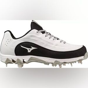 Mizuno Women's 9-Spike Swift 8 Metal Fastpitch Softball Cleats | NEW/NIB 🥎🥎
